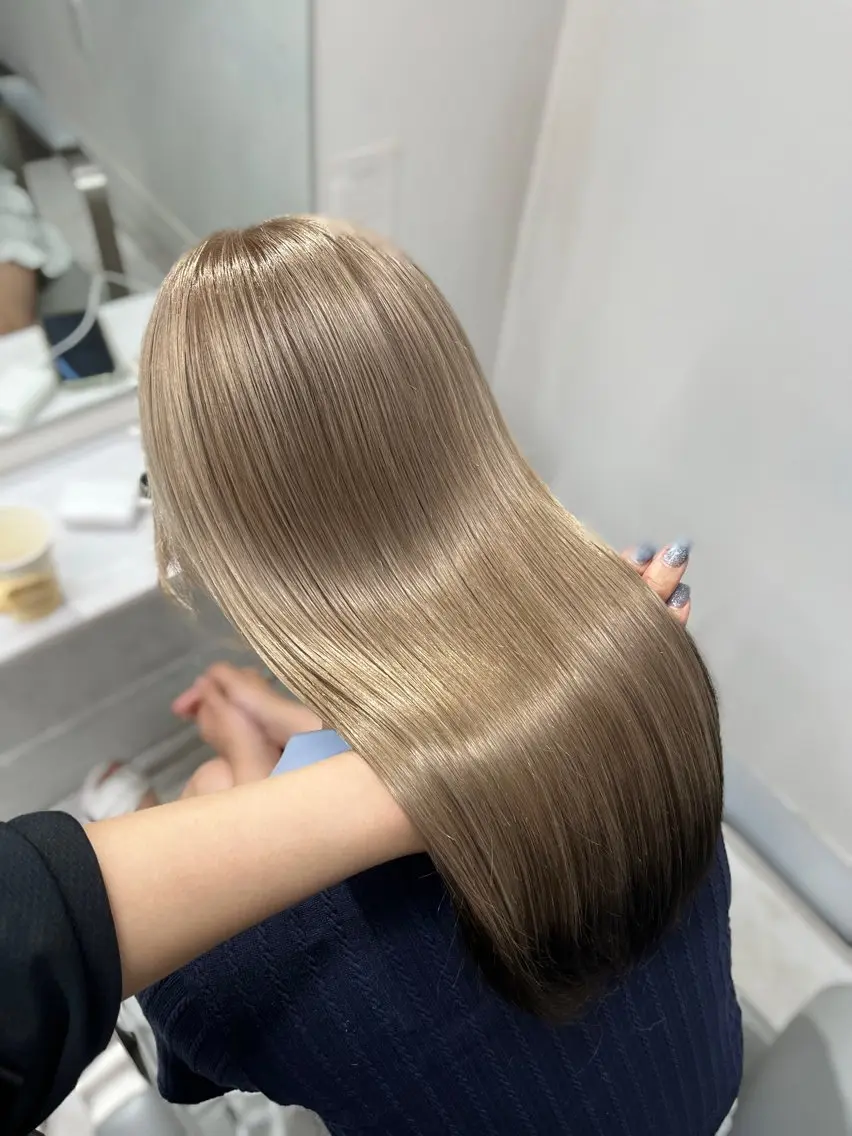 セミロング カラー カット ヘアカラー トリートメント ヘアセット クルミ🤍推し活 🎀ピンクカラーのヘアスタイル