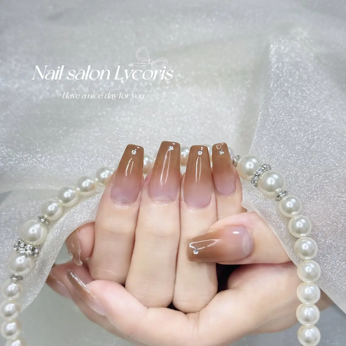ネイル ブラウン ストーンネイル ハンドネイル Nail salon Lycoris キキのネイルデザイン