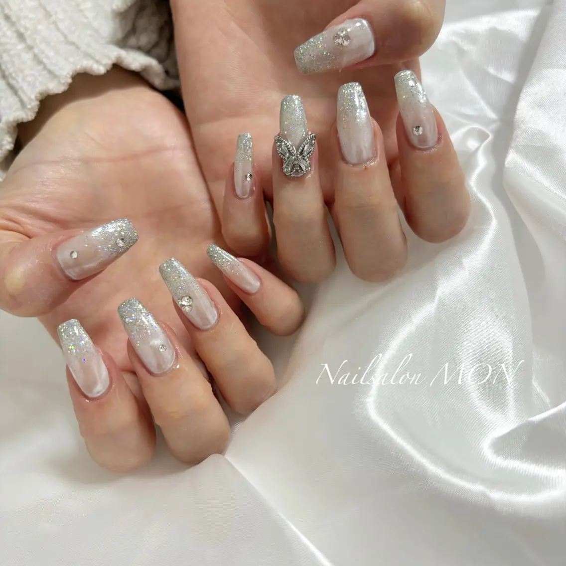 ネイル ストーンネイル ハンドネイル Nailsalon MONのネイルデザイン