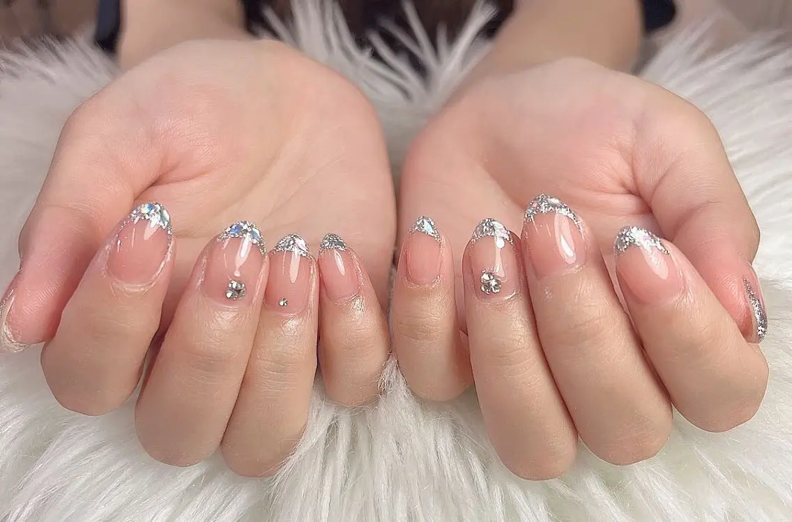 ネイル フレンチネイル ガラスフレンチ Aina nail さゆりのネイルデザイン