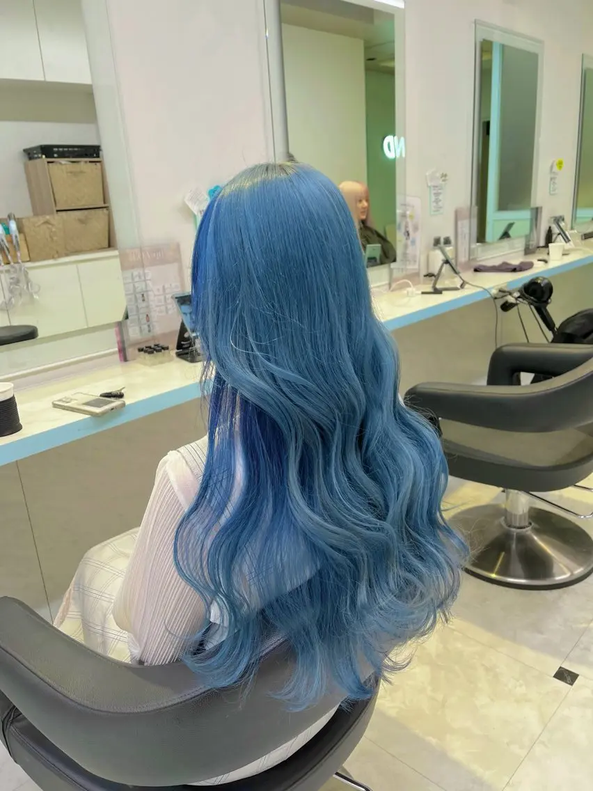 ロング カラー ヘアカラー トリートメント ブリーチカラー 🩵MIZUKIのヘアスタイル