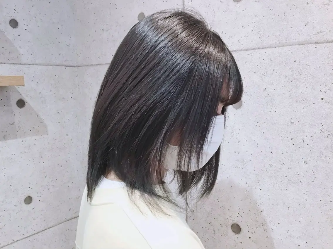 ミディアム 園田 彩音のヘアスタイル