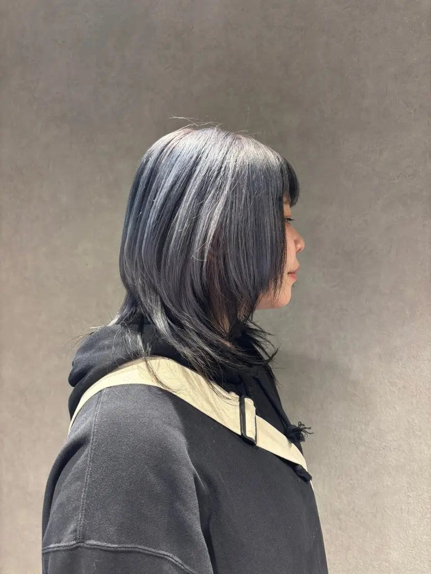ミディアム カラー 後藤 舞衣のヘアスタイル