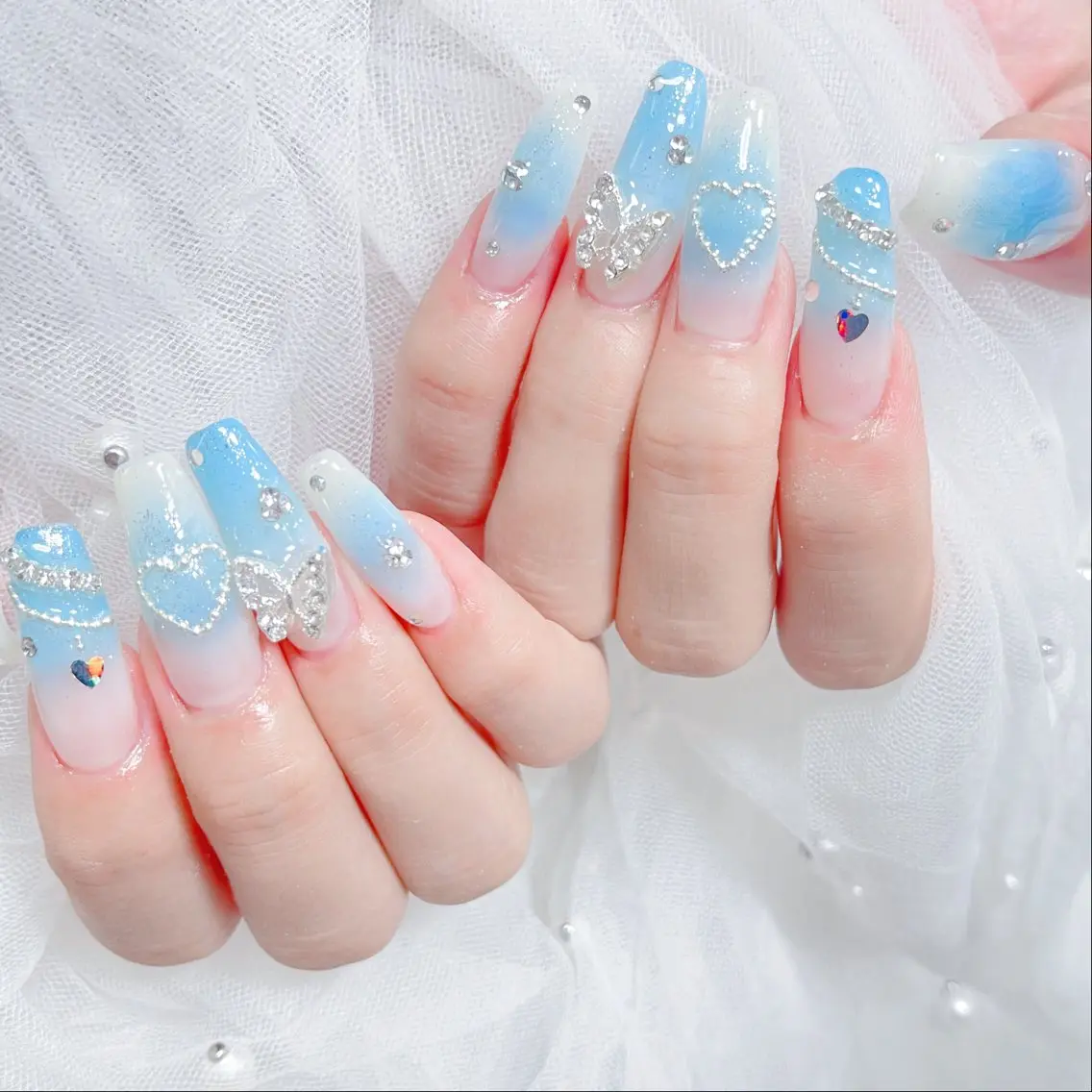 ネイル ハンドネイル 🎀ネイルサロン エクラYUI🎀のネイルデザイン
