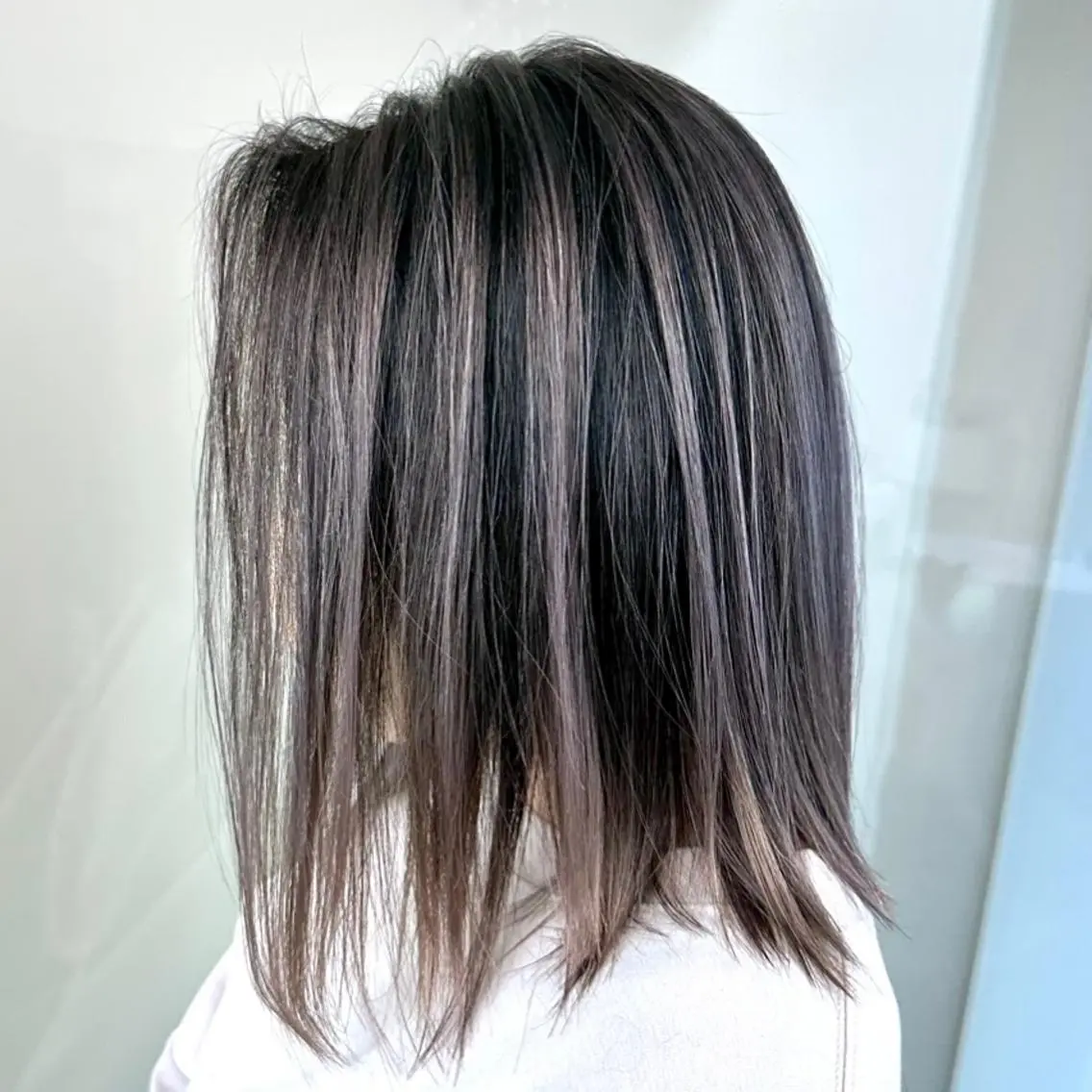 ミディアム カラー バレイヤージュ レイヤーカット 小川 修平のヘアスタイル