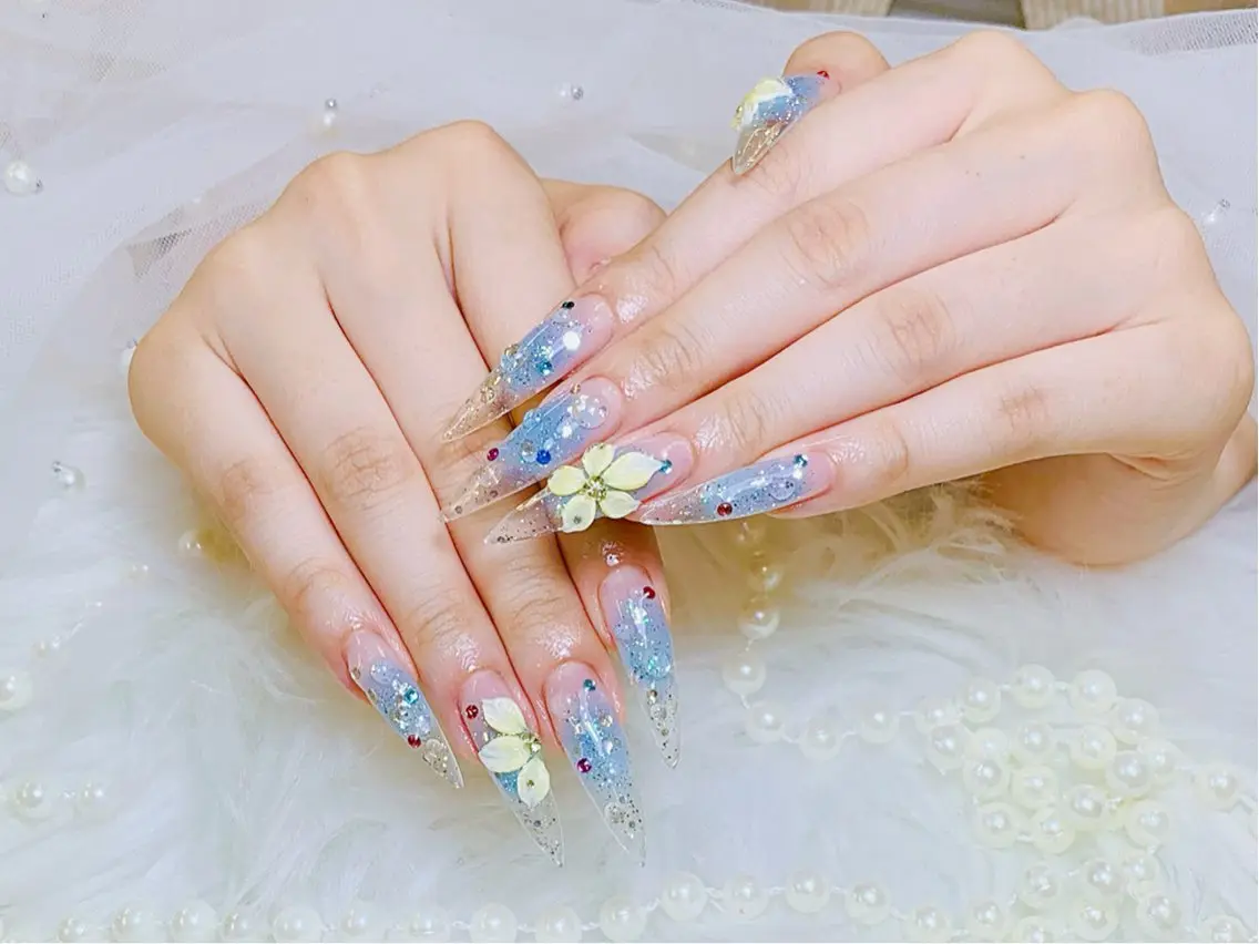 ネイル チークネイル 長さ出し フラッシュネイル フレンチネイル グラデーション ハンドネイル AN NAIL 高田馬場のネイルデザイン