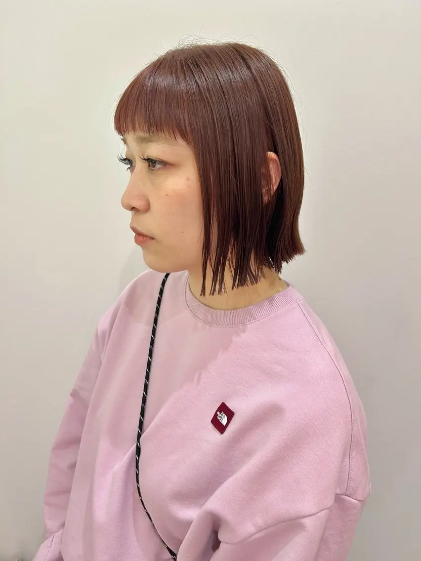 ミディアム カラー 切りっぱなしボブ ブラウンカラー オレンジ オレンジブラウン ボブ カット ヘアカラー トリートメント 髪質改善/レイヤー/ お顔まわり/Ami.のヘアスタイル