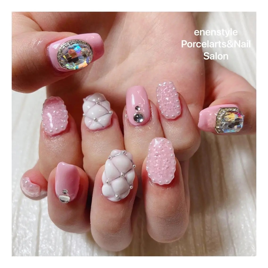 ミディアム ネイル 🐾enen style 🐾のネイルデザイン
