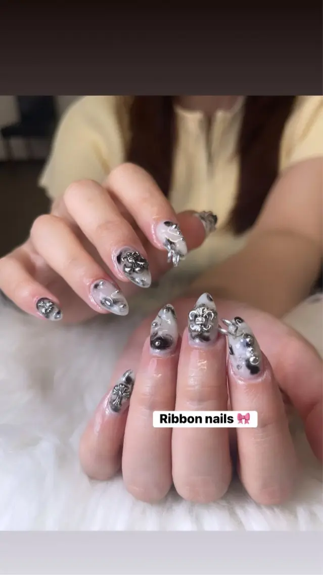 ネイル アートネイル スカルプネイル ストーンネイル ネイルチップ NiJi Nailsのネイルデザイン