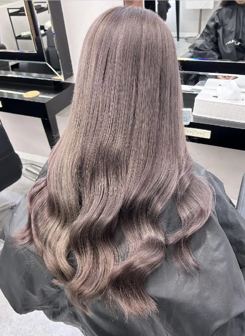 ロング カラー ダブルカラー ヘアカラー トリートメント ベルグロー アルファのヘアスタイル
