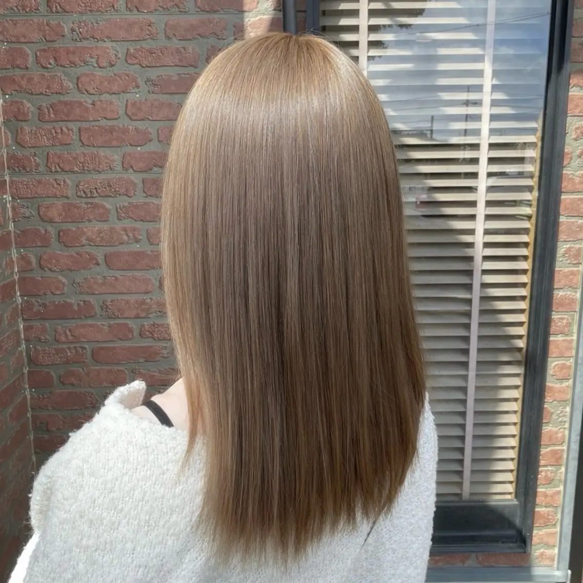 セミロング カット ヘアカラー トリートメント 寺田 さゆみのヘアスタイル