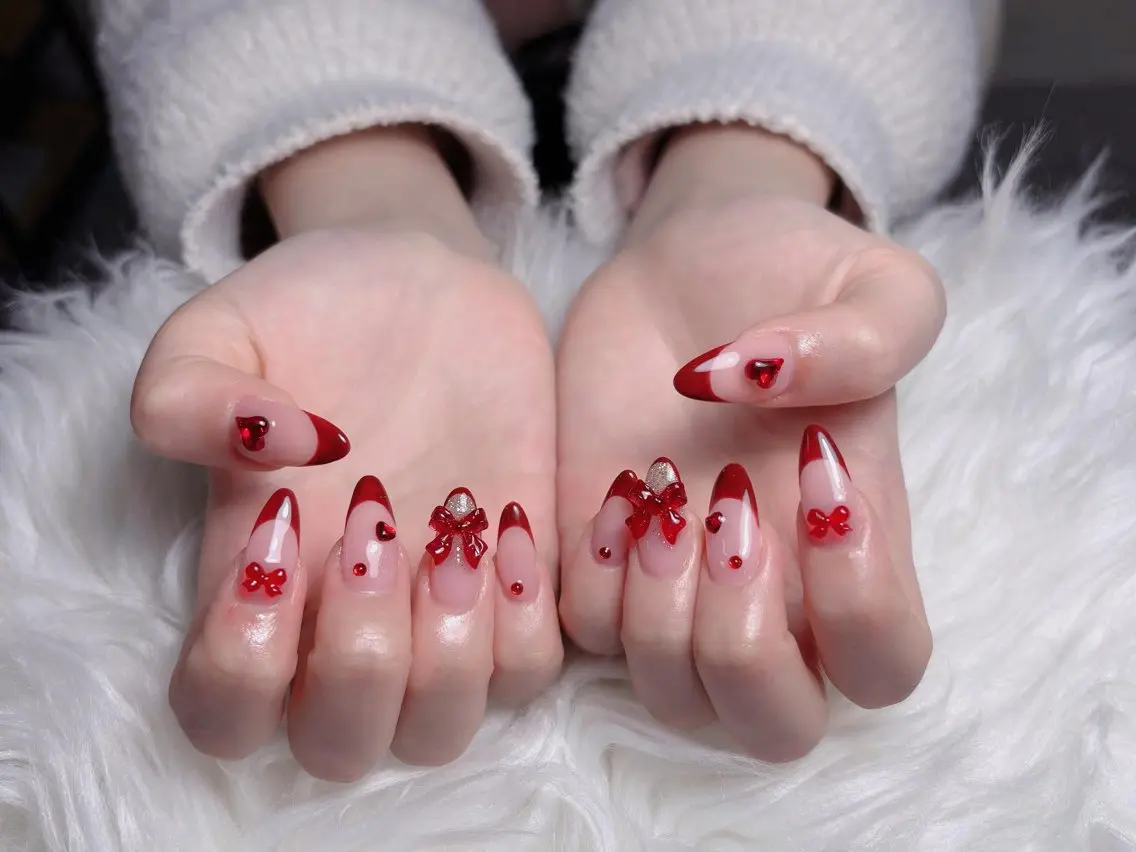 ネイル フレンチネイル キラキラネイル 韓国ネイル シンプルネイル ワンホンネイル ハンドネイル MEI Nailのネイルデザイン