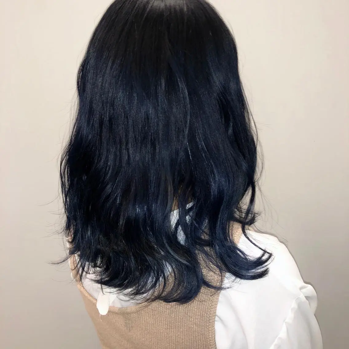 ロング カラー グラデーションカラー ネイビーカラー 柏木  彩花のヘアスタイル