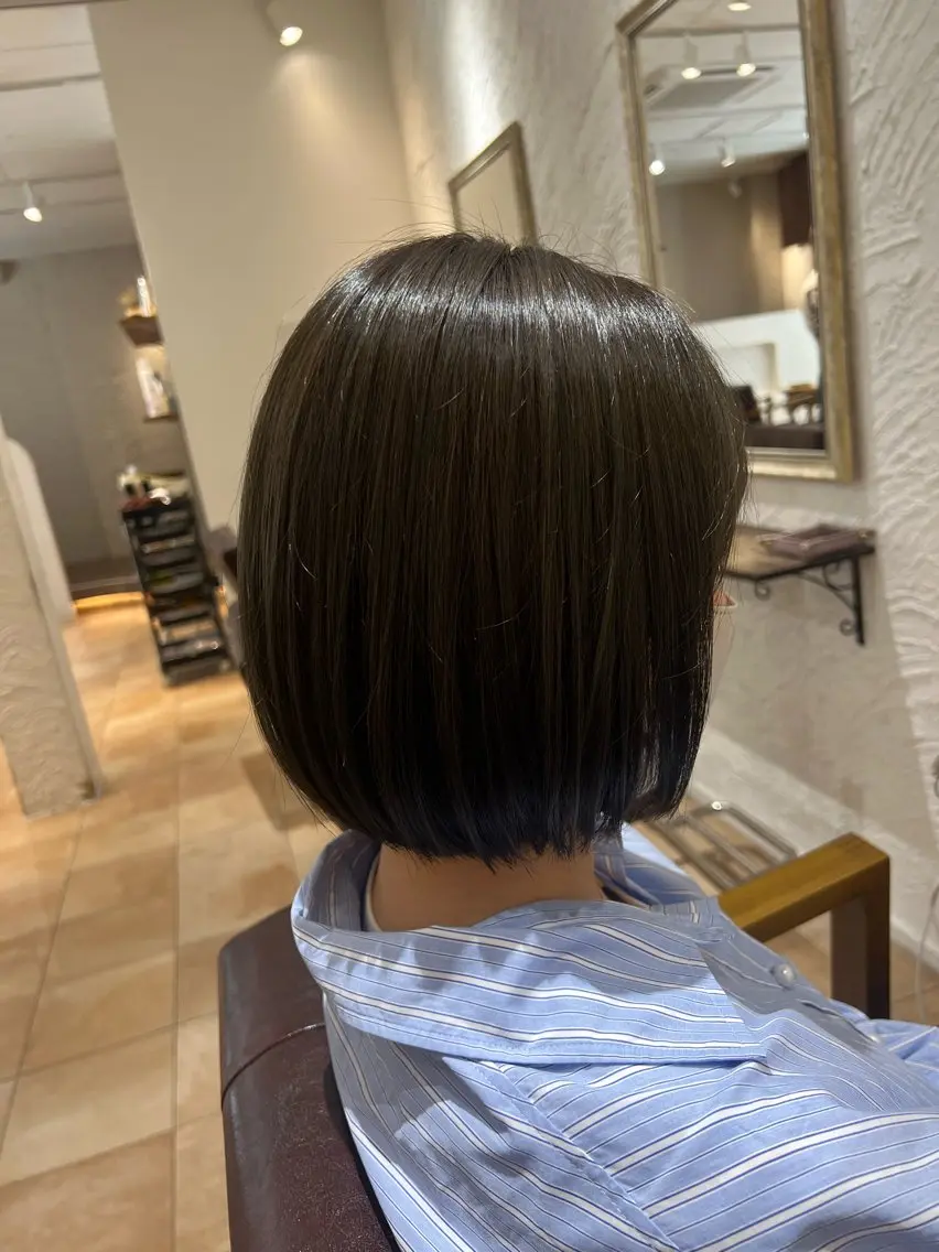 ショート カラー 🥀韓国ヘア🥀 宮津真菜のヘアスタイル