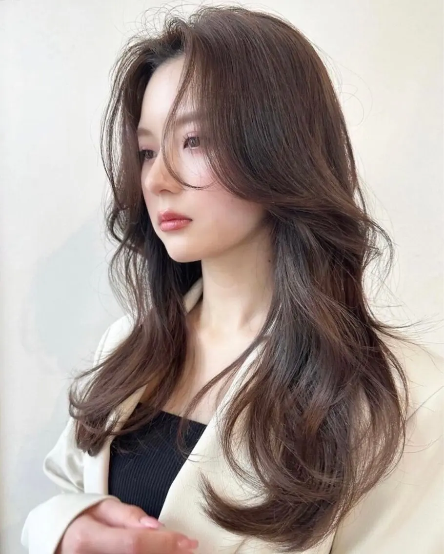 ロング 韓国風ヘア レイヤーカット 上田 エミのヘアスタイル