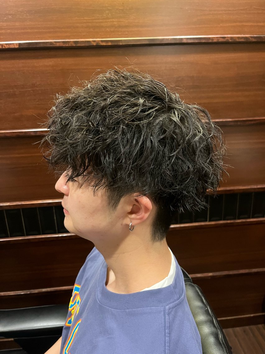 パーマ メンズ ヒロ銀座川崎 志田健介のヘアスタイル