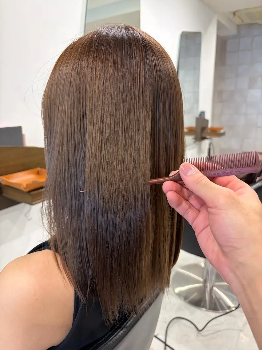 セミロング 髪質改善 トリートメント カット ヘアカラー トリートメント 銀座/髪質改善/ 艶感カラー/岸田佳祐のヘアスタイル