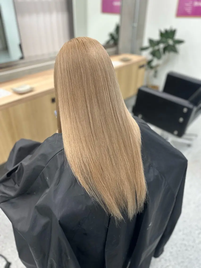 ロング カラー 🫧盛れハイトーン/ ボブカット🎀サキのヘアスタイル