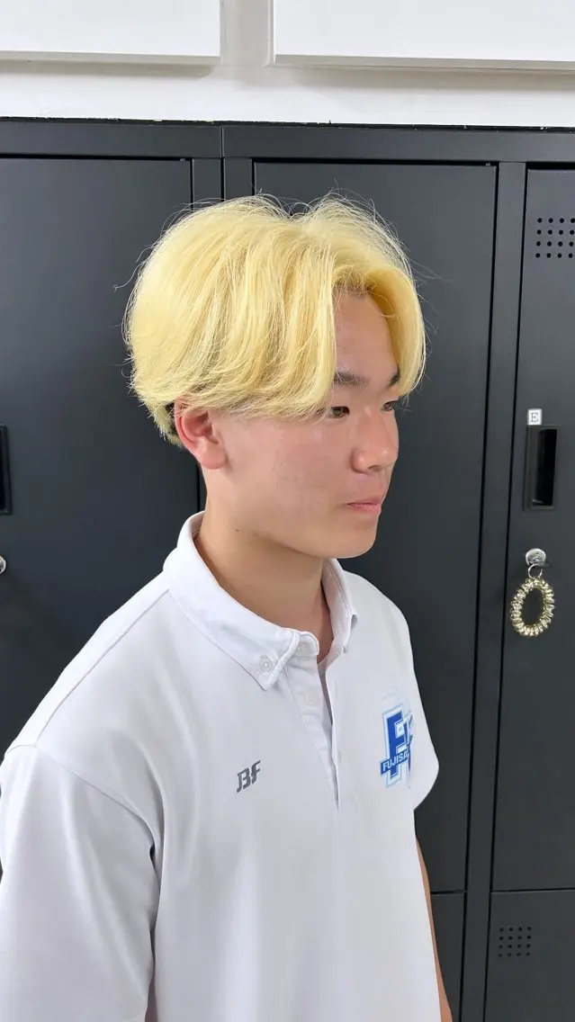 ショート カラー メンズ メンズブリーチ ブリーチ 抜きっぱなしブロンド ケアブリーチ ヘアカラー メンズパーマの達人 / タカシマダイスケのヘアスタイル