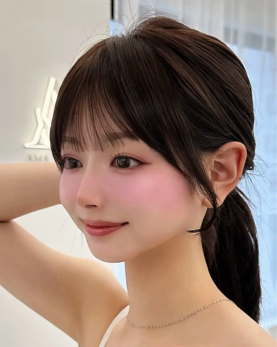 ミディアム カラー 透明感カラー 顔まわりレイヤー 顔周りカット ハッシュカット 髪質改善 カット ヘアカラー トリートメント 顔周り特化/韓国ヘア /レイヤー/吉野幸大のヘアスタイル