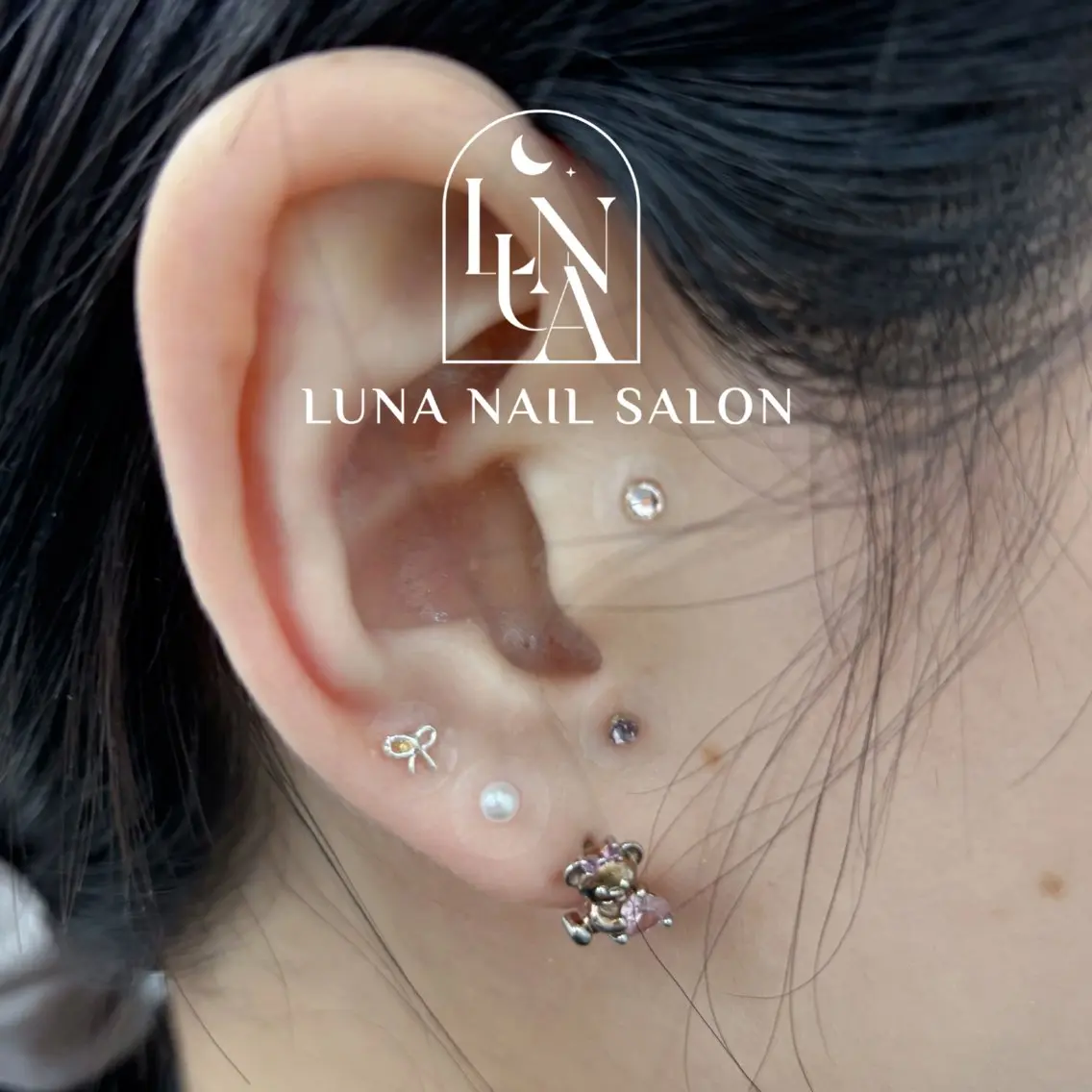 ネイル アートネイル フレンチネイル ジェルネイル ガラスフレンチ 韓国ネイル エステ リラク LUNA Nail salon💕のネイルデザイン