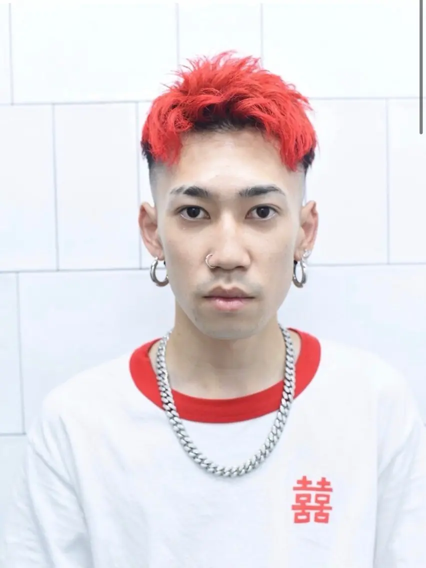 ショート カラー メンズ 永戸 新汰のヘアスタイル