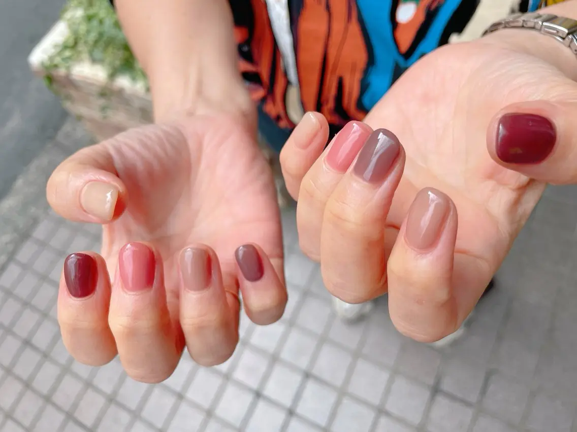 ネイル ジェルネイル ニュアンスネイル パラジェル 冬ネイル ハンドネイル nailroom OHANA🌴のネイルデザイン