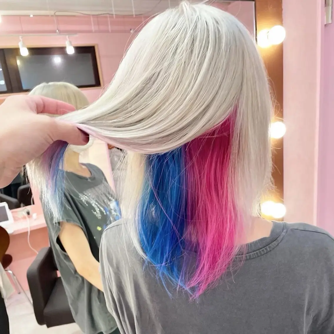 セミロング 【韓国×ハイトーン】 🇰🇷SOGO🩶のヘアスタイル