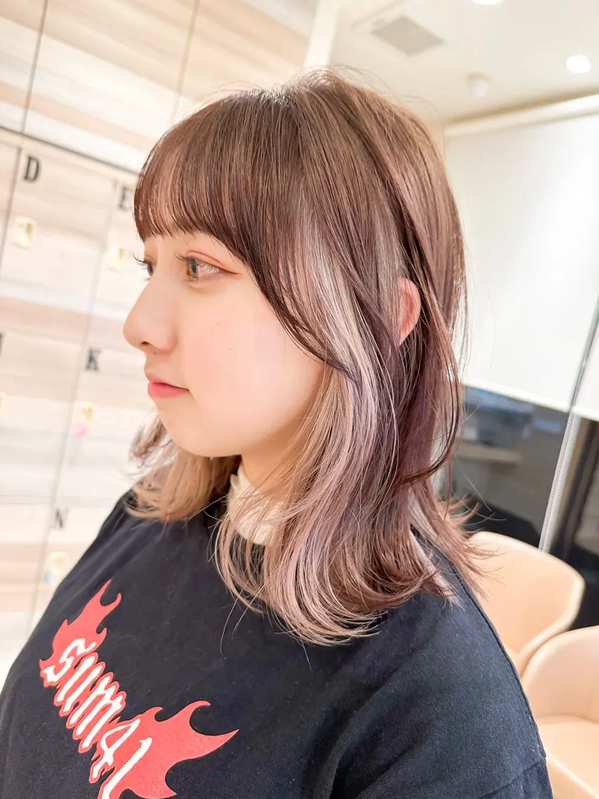 ミディアム 外ハネヘア 髪質改善/縮毛矯正 ash菊島樹希のヘアスタイル