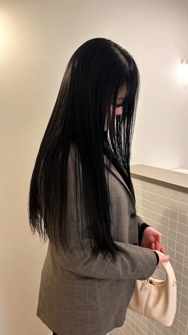 ストレートパーマ+シャンプーブローの写真