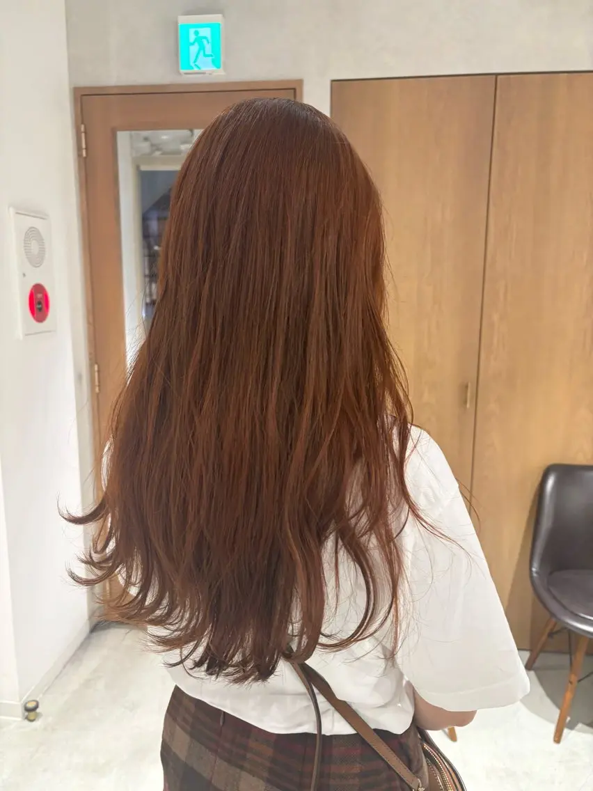 ロング カラー ベージュカラー ブリーチ ダブルカラー ブリーチなしカラー オレンジ カット ヘアカラー トリートメント mei|顔まわり ×透明感カラーのヘアスタイル