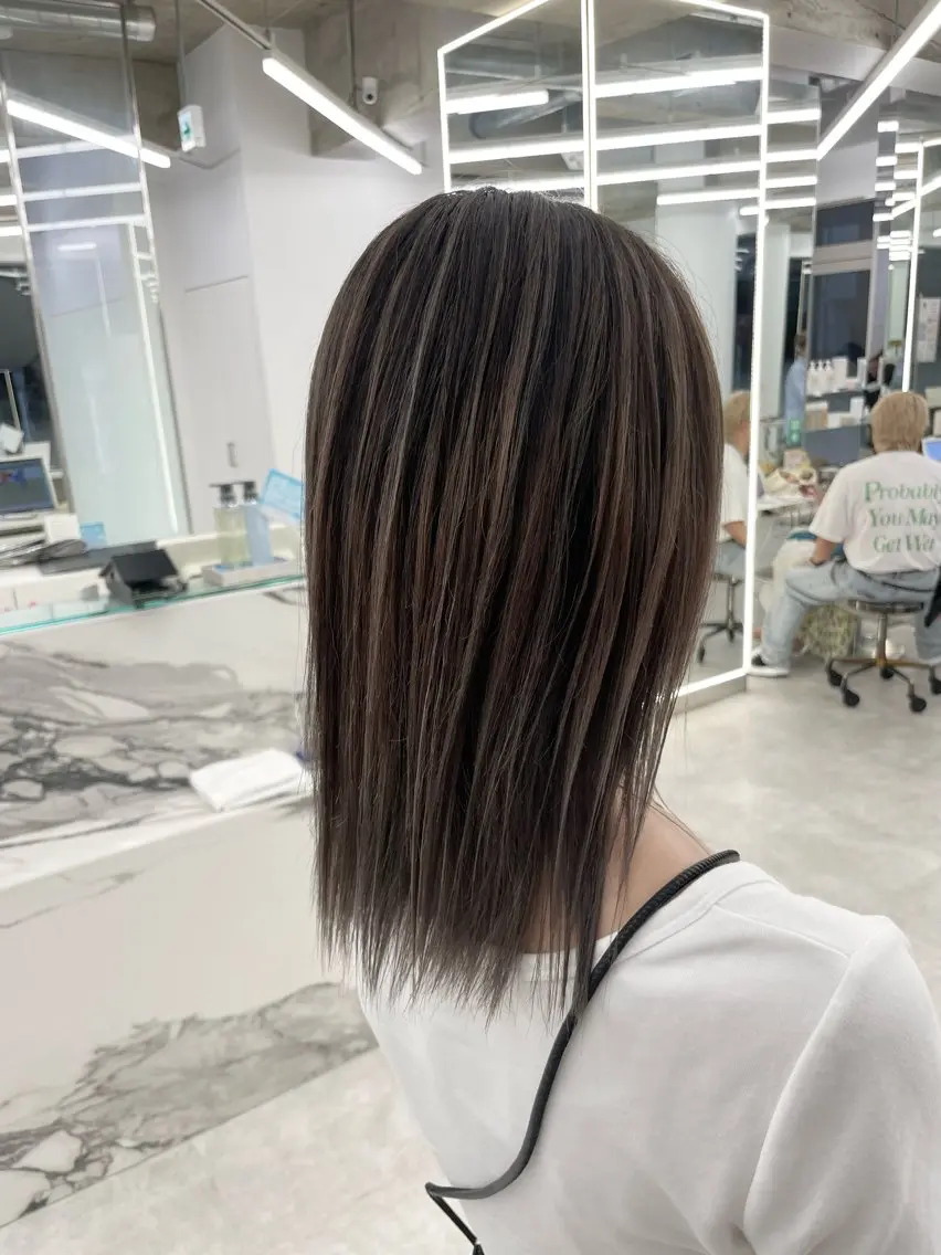ミディアム カラー ヘアアレンジ ヘアカラー トリートメント 【Sweep】おじま のぞみのヘアスタイル