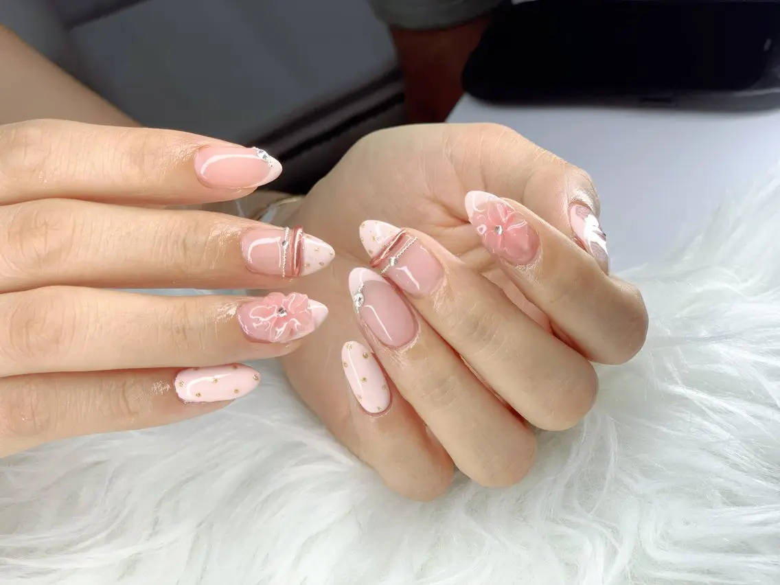 ネイル ジェルネイル 韓国ネイル ニュアンスネイル パラジェル ワンホンネイル Kaori Nailのネイルデザイン