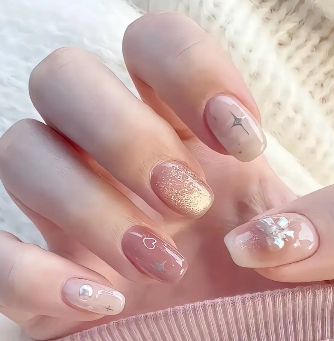 ネイル LEDアイラッシュ ∩_∩アオイのマツエク・マツパデザイン