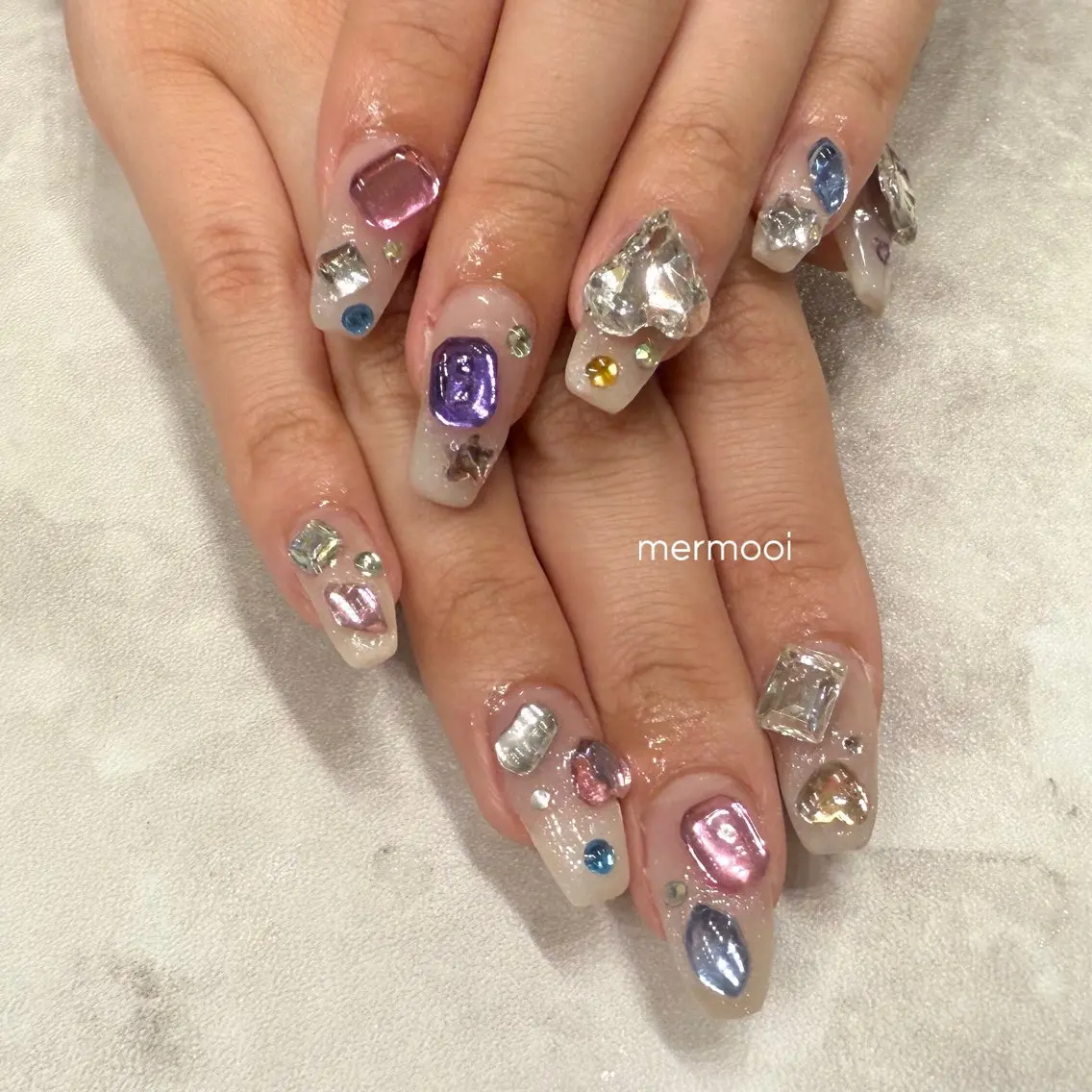 ネイル ジェルネイル キラキラネイル パラジェル mermooi nailのネイルデザイン