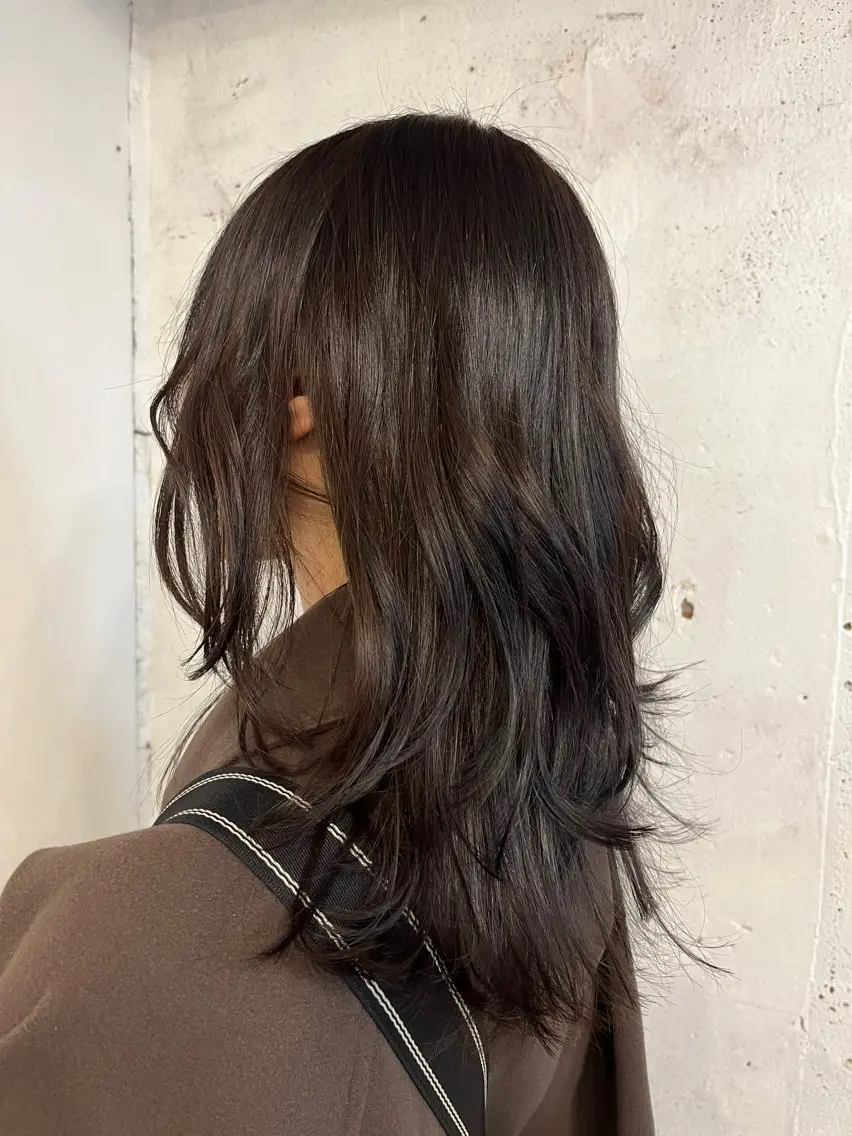 ロング 山元 麻里のヘアスタイル