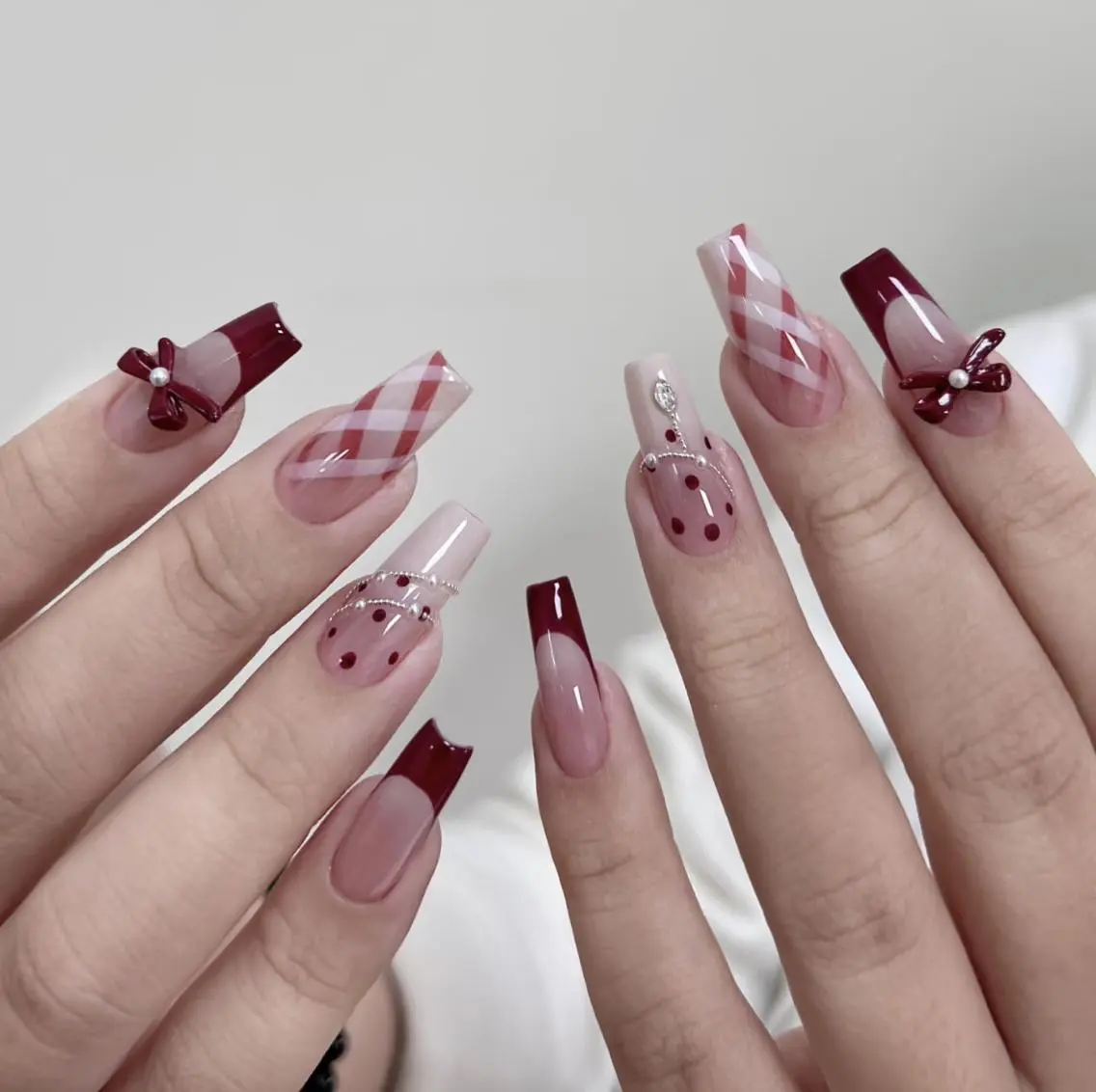 ネイル ハンドネイル ハンドケア 🍑 momo_nailのネイルデザイン