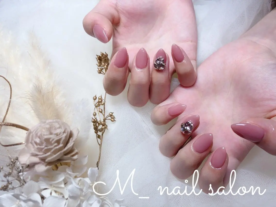 ネイル ワンカラーネイル M_ nail salonのネイルデザイン