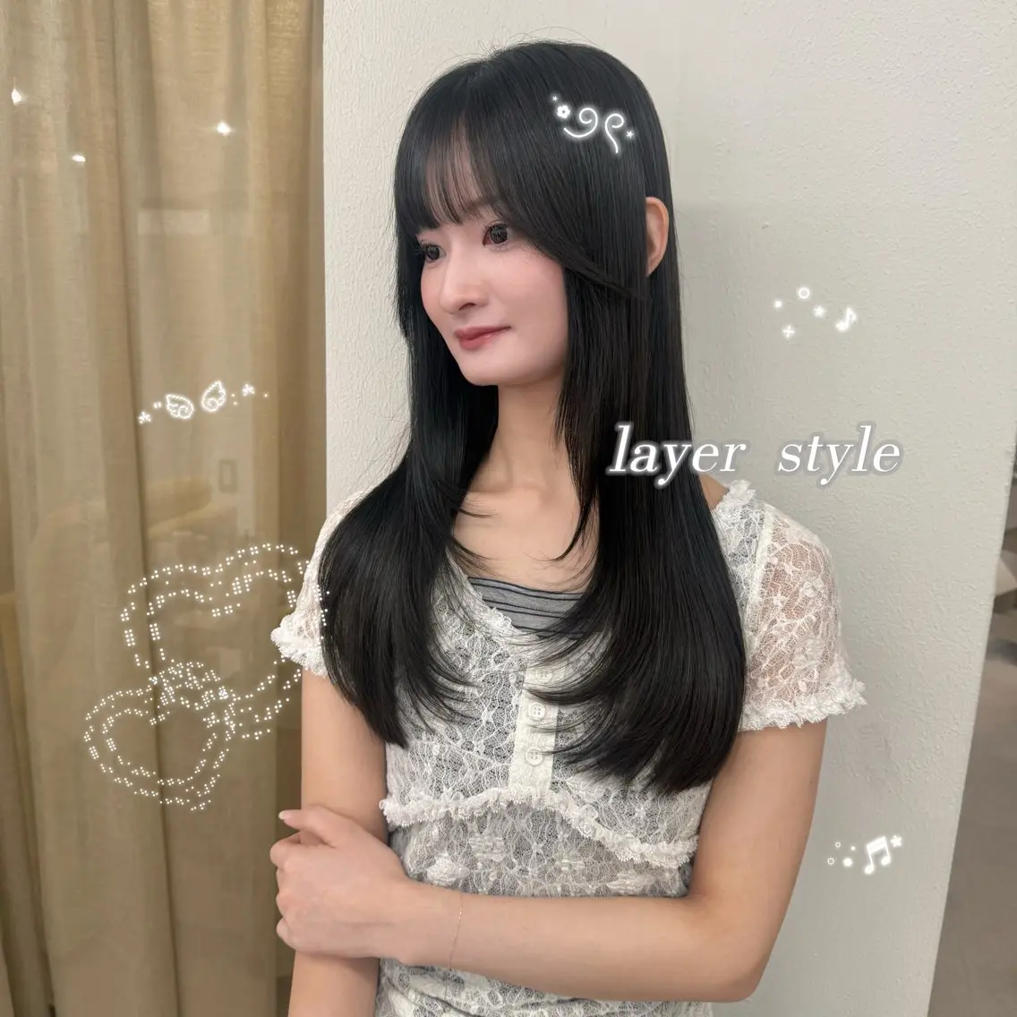 ロング カラー レイヤーカット SLASHスラッシュ 小西結奈のヘアスタイル
