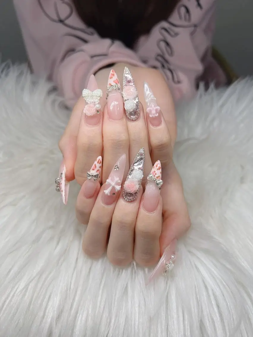 ネイル 長さ出し グラデーション 卒業式 キラキラネイル マグネットネイル ハンドネイル Lee Nailsのネイルデザイン