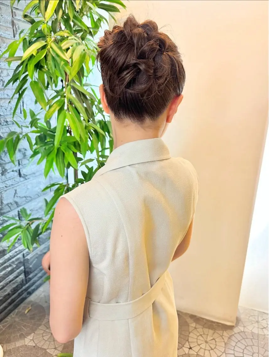 セミロング ヘアアレンジ ヘアセット レイヤーカット🪄 耳ツボ🎀Ayumiのヘアスタイル