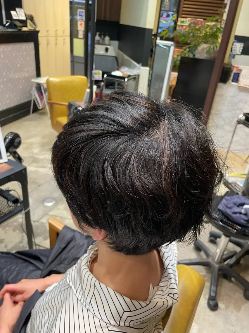 ショート カラー 草間 翔登のヘアスタイル