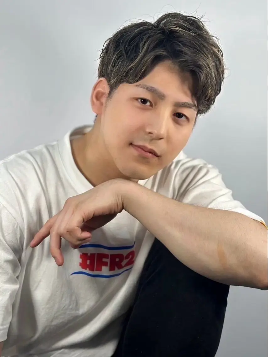 カラー メンズ 川島 陽奈のヘアスタイル