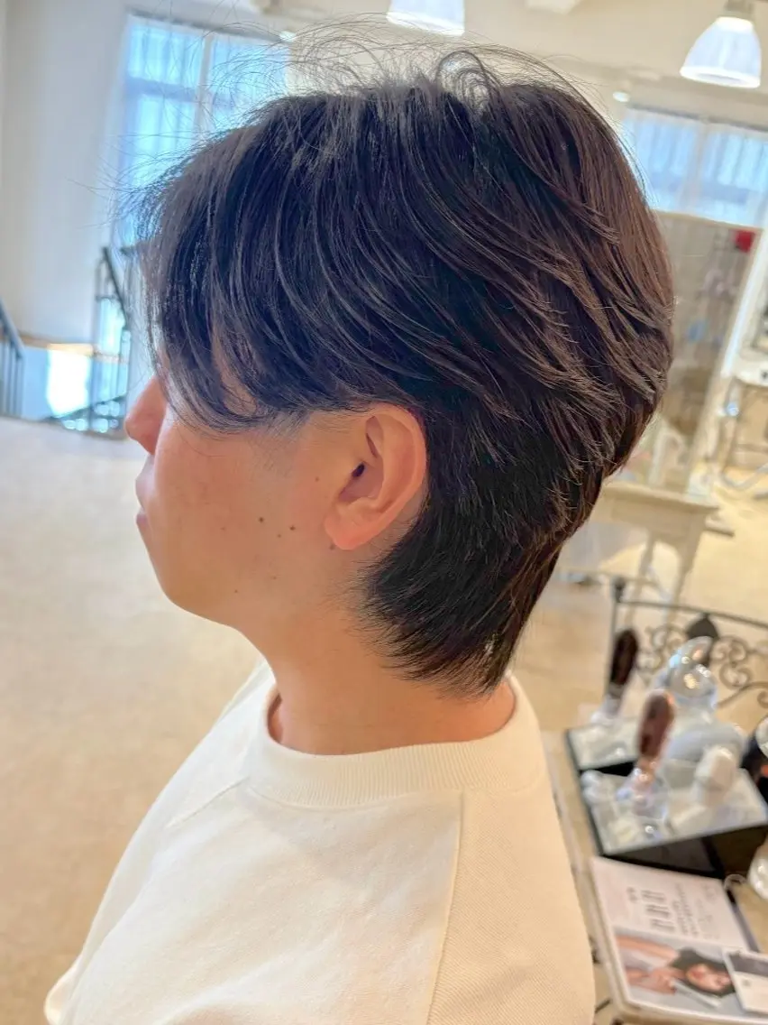 メンズ センターパート フェザーパーマ マッシュ メンズパーマ メンズツイストパーマ 瀧澤 一真のヘアスタイル