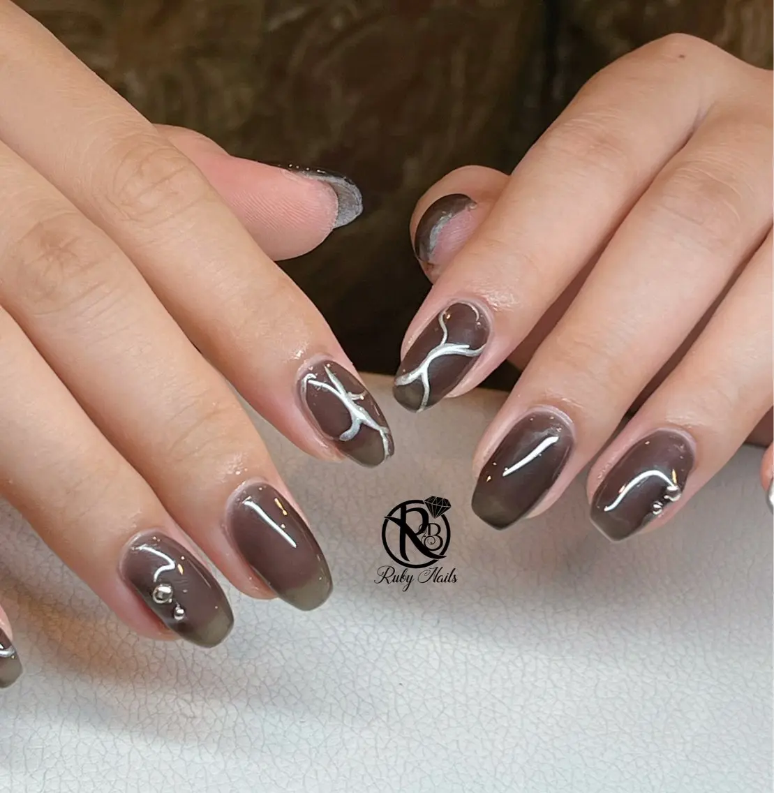 ネイル チークネイル ドット フットネイル フレンチネイル グラデーション ハンドネイル RUBY Nail 日暮里店のネイルデザイン