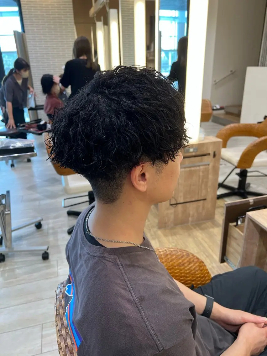 パーマ メンズ カット パーマ 赤本悠斗波巻きパーマ メンズパーマのヘアスタイル
