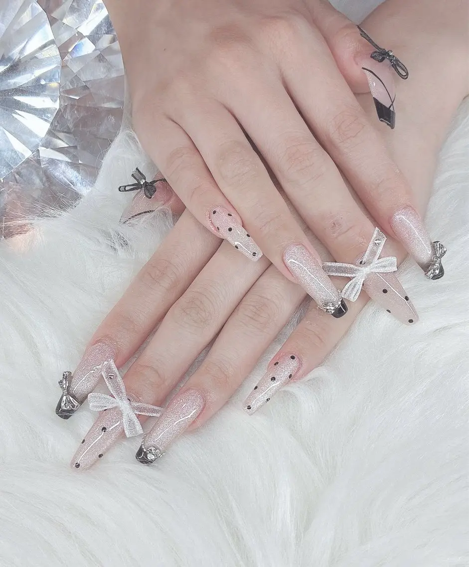 ネイル LoaChaton kaeのネイルデザイン