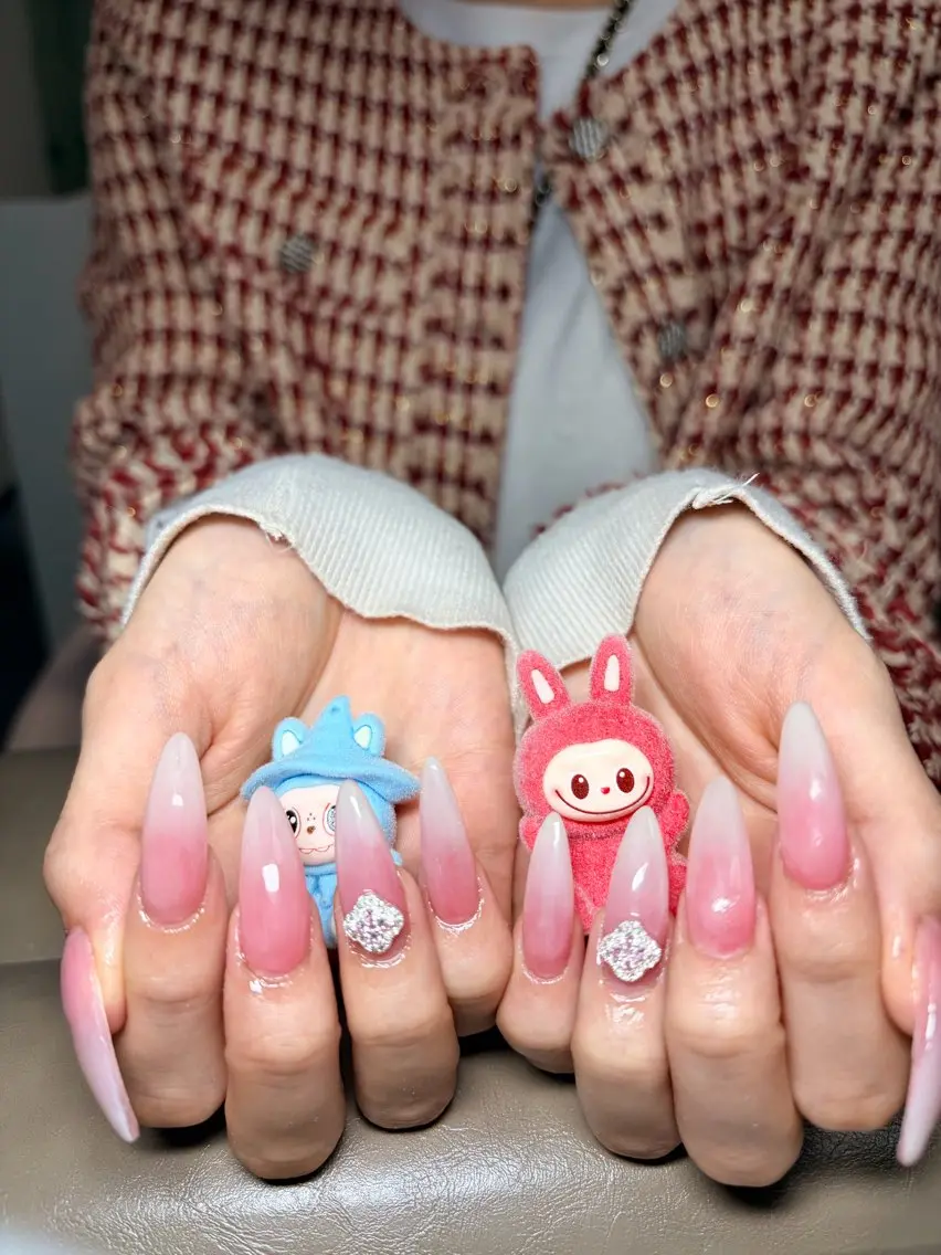 ネイル I pinknail 韓国風·持ち込み専門のネイルデザイン