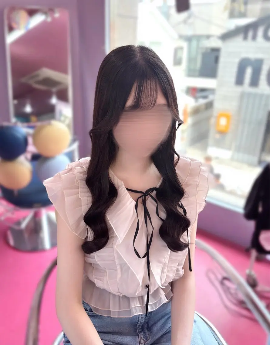 ロング ヨシンモリ ヘアセット TOY🐈‍⬛🎀 派手髪/地雷系のヘアスタイル