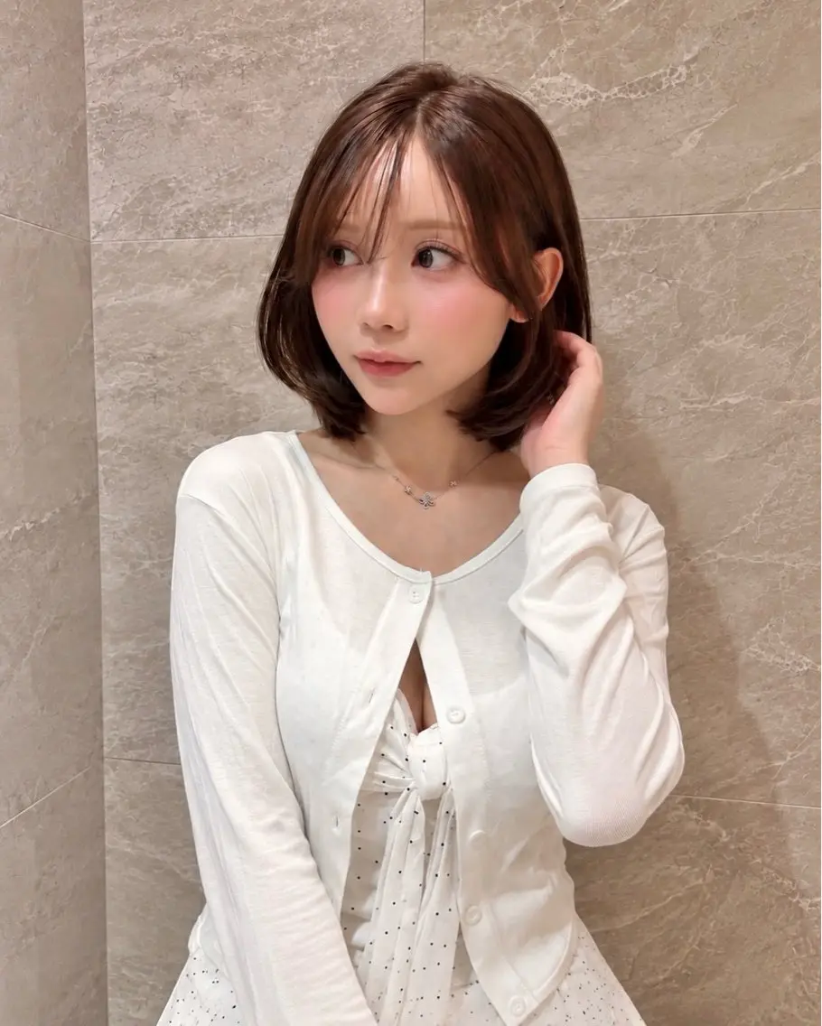 ミディアム カット ヘアカラー トリートメント 仙台Ｉ韓国レイヤー Ｉ髪質改善Ｉ伊藤拓海のヘアスタイル